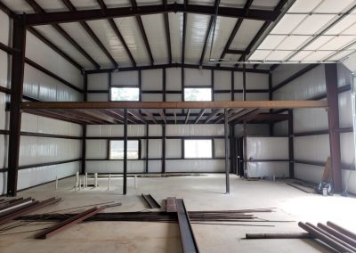 Un exemple de l'un de nos entrepôts métalliques à vendre